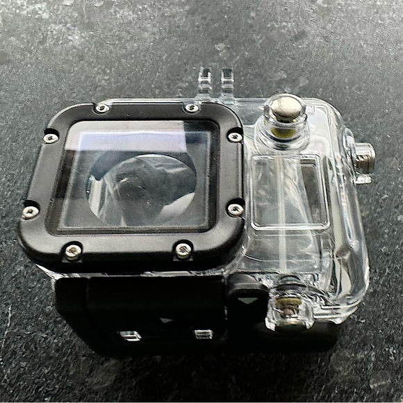 GoPro - Clear Case and Extension Arm - Picture 6 of 9